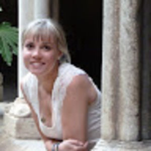 Meet your Posher, Alicia